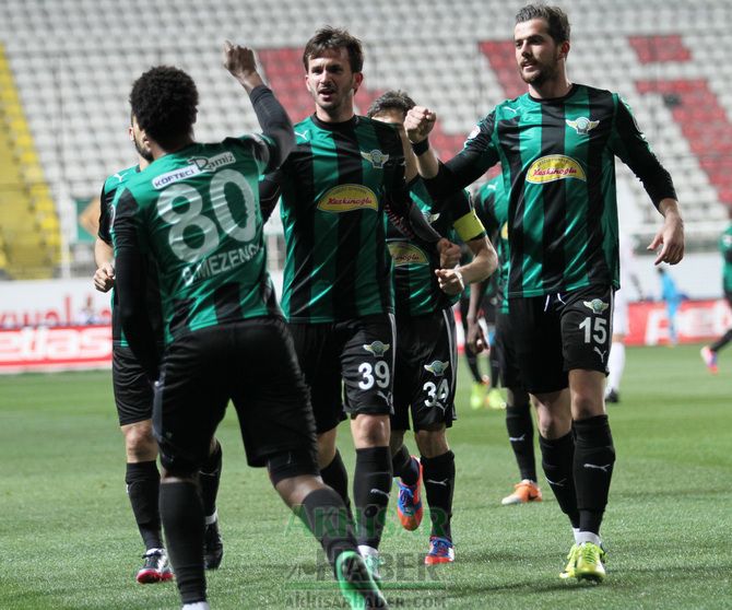 Akhisar Belediyespor;2 Çaykur Rizespor;3